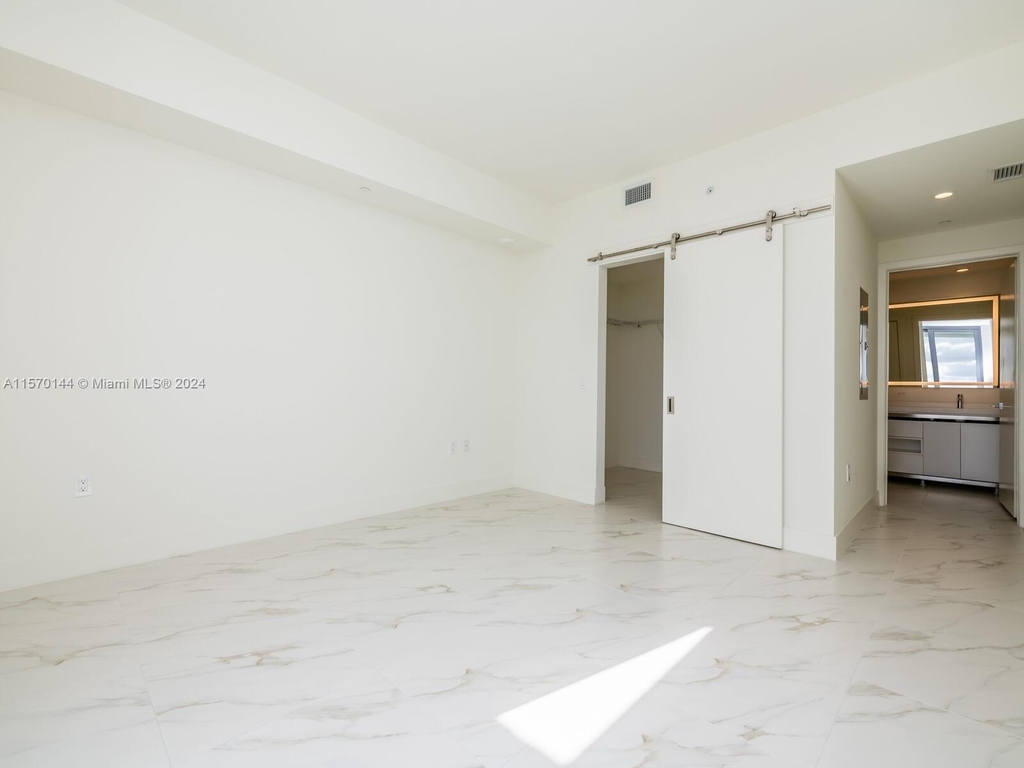 2000 S Metropica Way - Photo 23