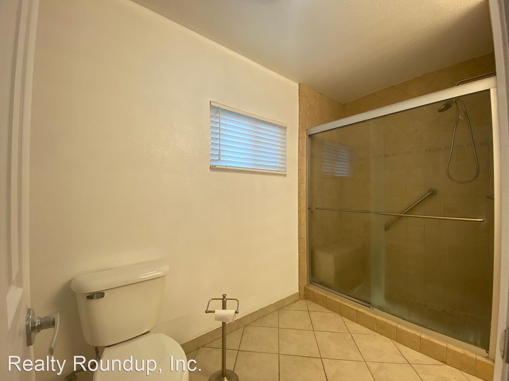 4645 Hibiscus Rd - Photo 14