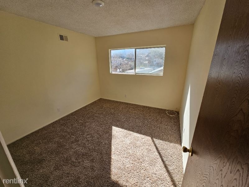 633 Pasadena Unit 2 - Photo 16