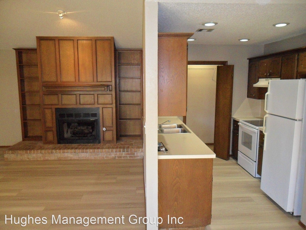 4121 Potomac Drive - Photo 3