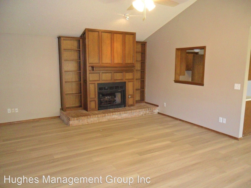 4121 Potomac Drive - Photo 2