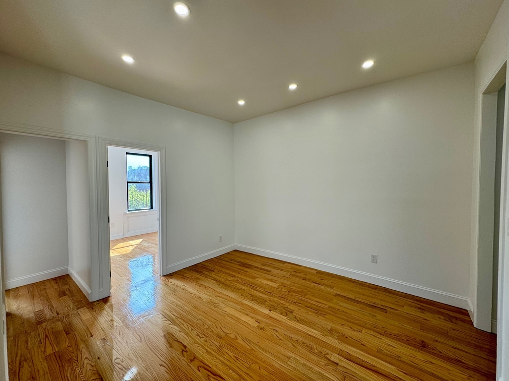 511 West 175th Street - Photo 7