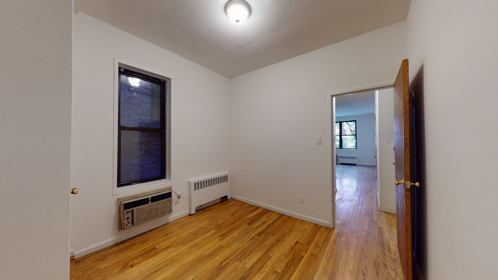 318 East 89th Street - Photo 3