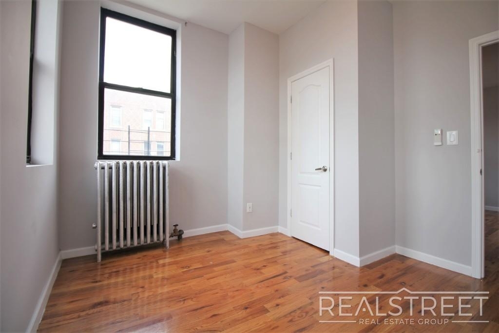 448 Wilson Ave. - Photo 4