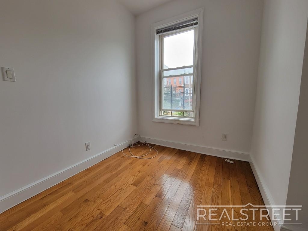 274 Sumpter Street - Photo 8