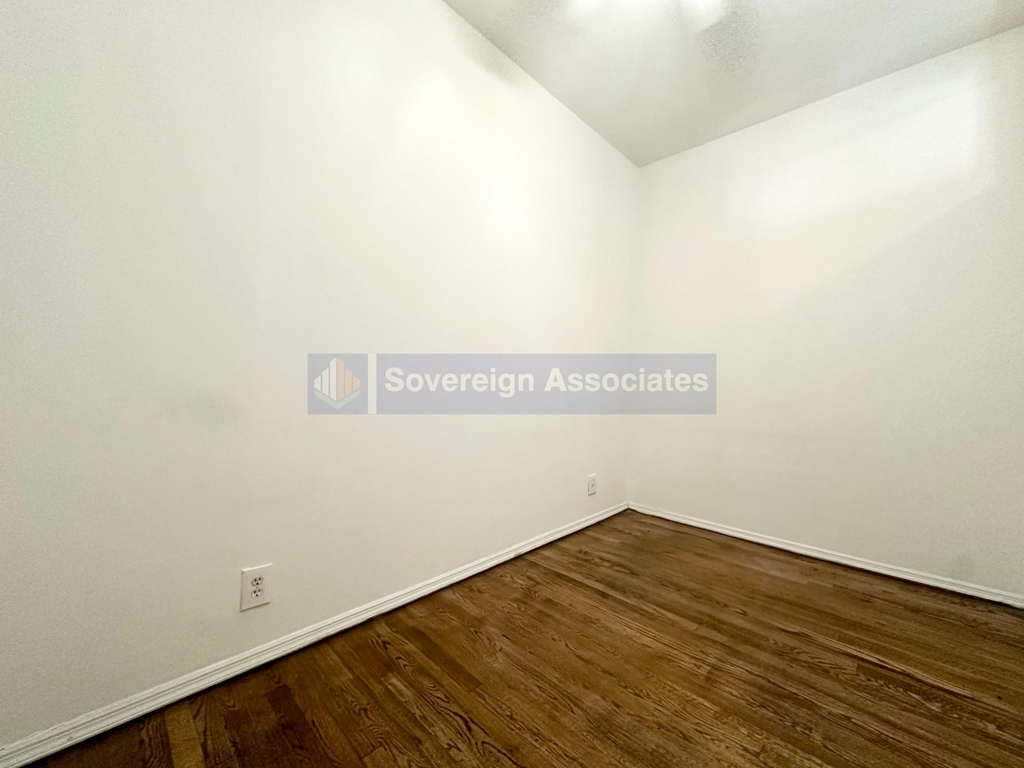 156 East 85th Street - Photo 4