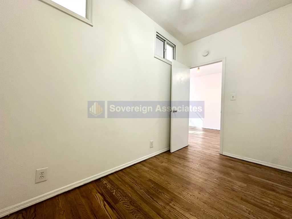 156 East 85th Street - Photo 5