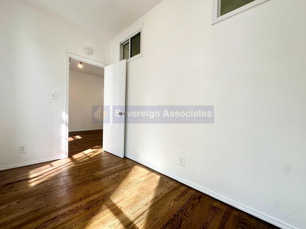 156 East 85th Street - Photo 3