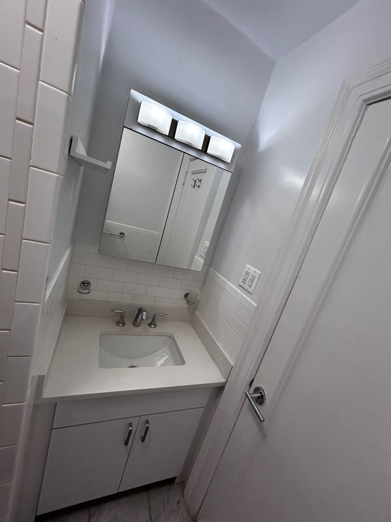 25 West 68th Street - Photo 6