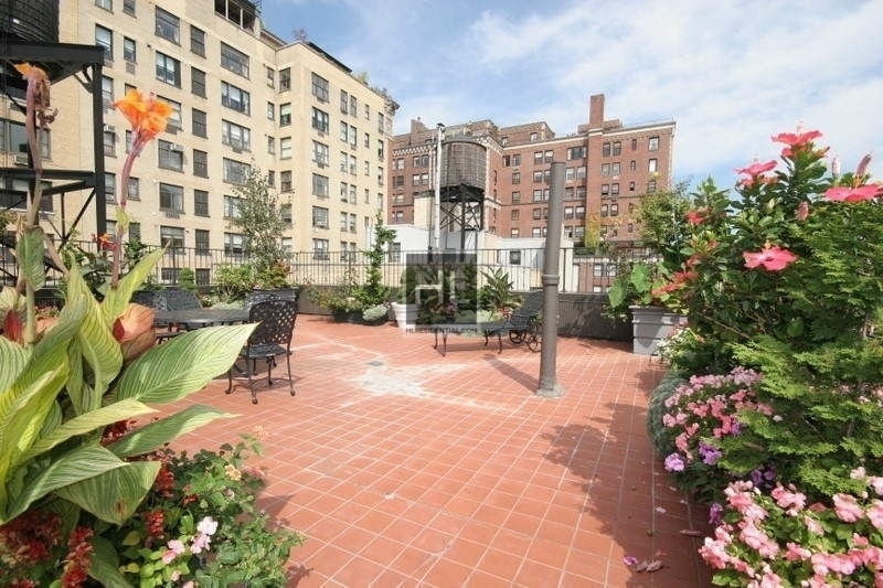 East 92 Street - Photo 10