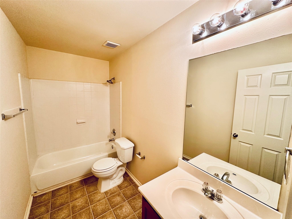 2205 Boyds Way - Photo 9