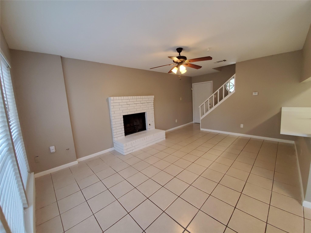 9008 Sanger Dr - Photo 18