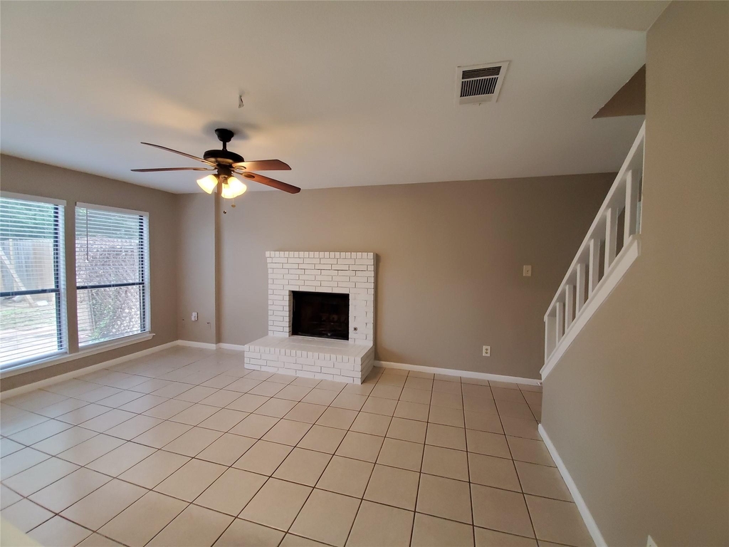 9008 Sanger Dr - Photo 14