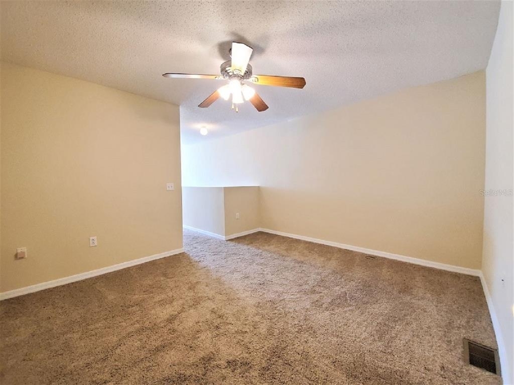 9870 Ashburn Lake Drive - Photo 11