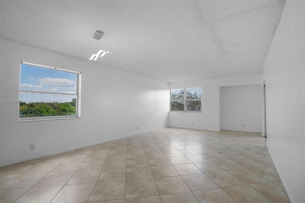 3301 Spanish Moss Ter - Photo 6