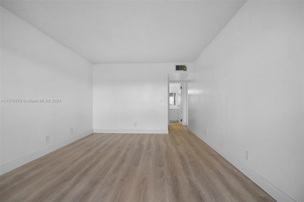 3301 Spanish Moss Ter - Photo 23