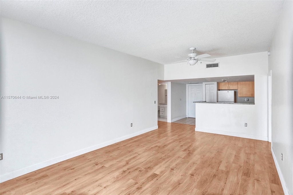 3000 Coral Way - Photo 6