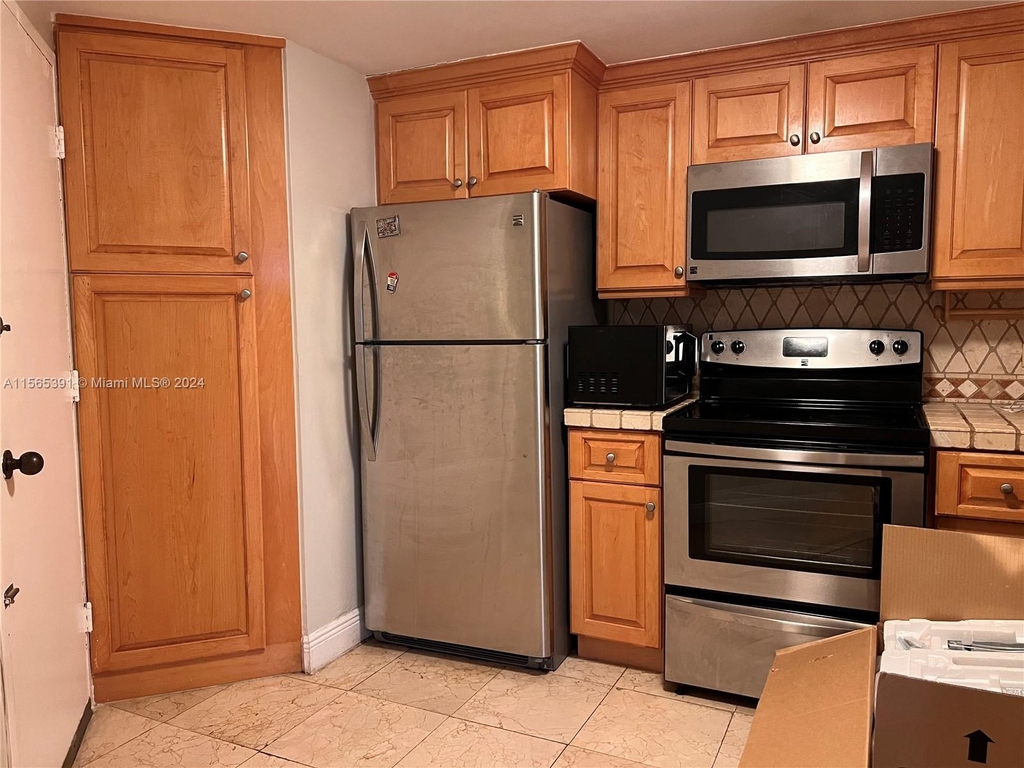 825 Brickell Bay Dr - Photo 2