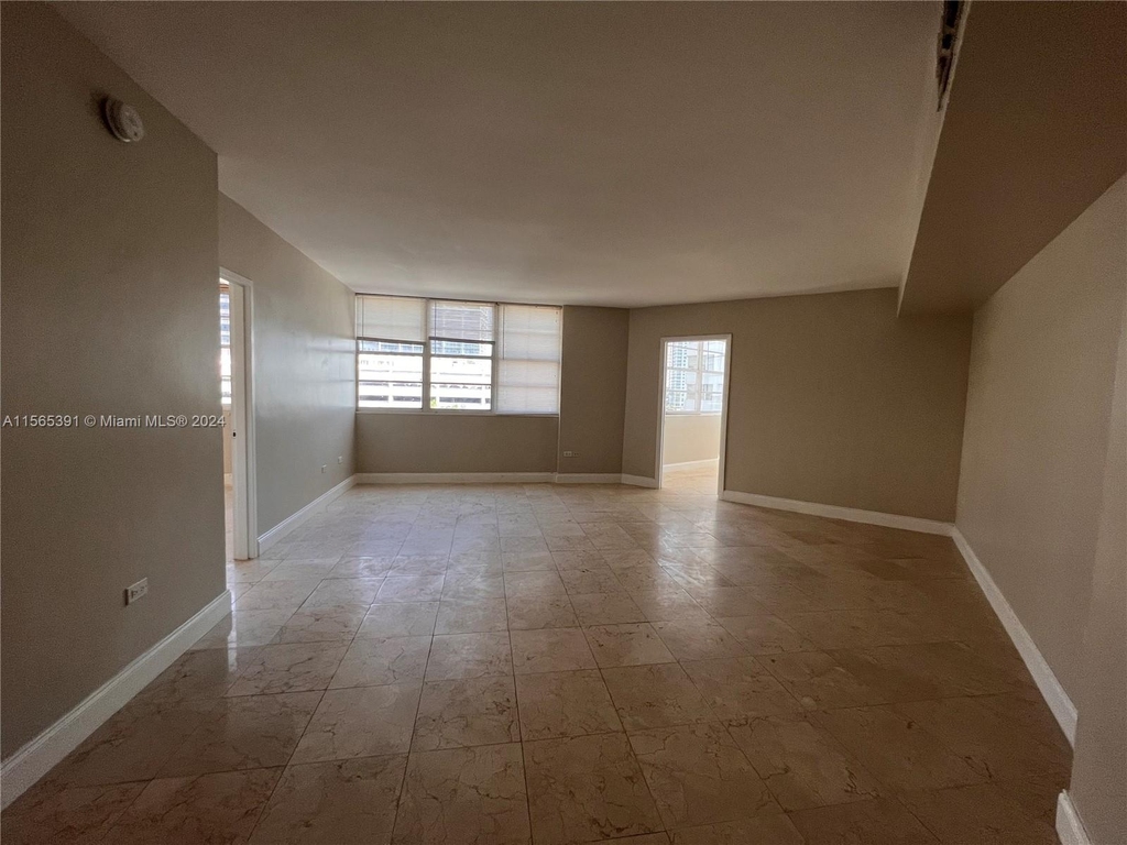 825 Brickell Bay Dr - Photo 6