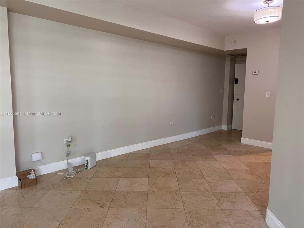 825 Brickell Bay Dr - Photo 8