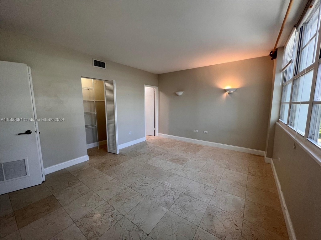 825 Brickell Bay Dr - Photo 28