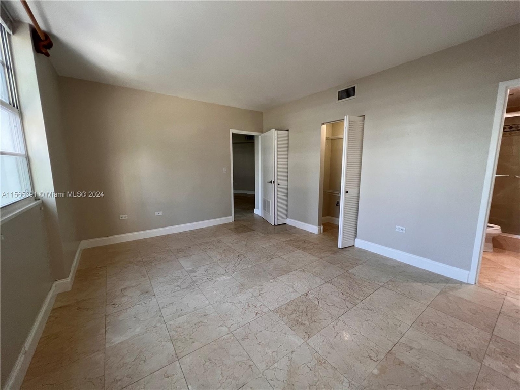 825 Brickell Bay Dr - Photo 25