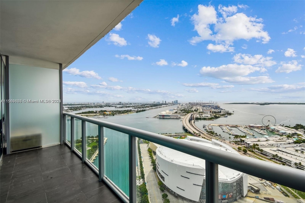 888 Biscayne Blvd - Photo 1