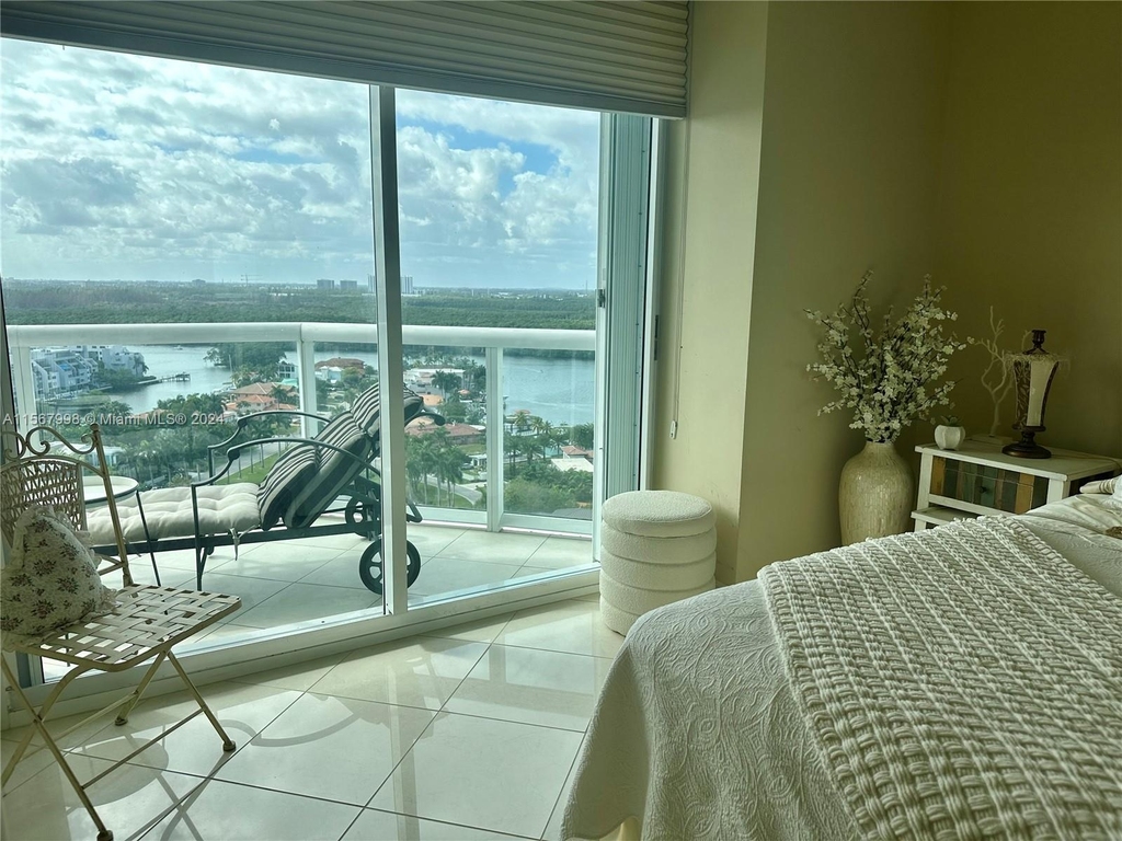16500 Collins Ave - Photo 43