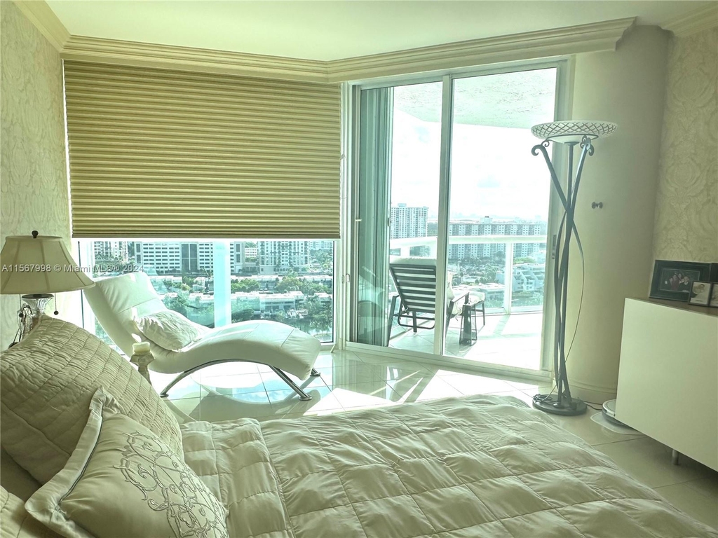 16500 Collins Ave - Photo 31