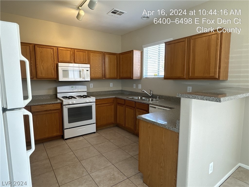 3782 Squirrel Street - Photo 7