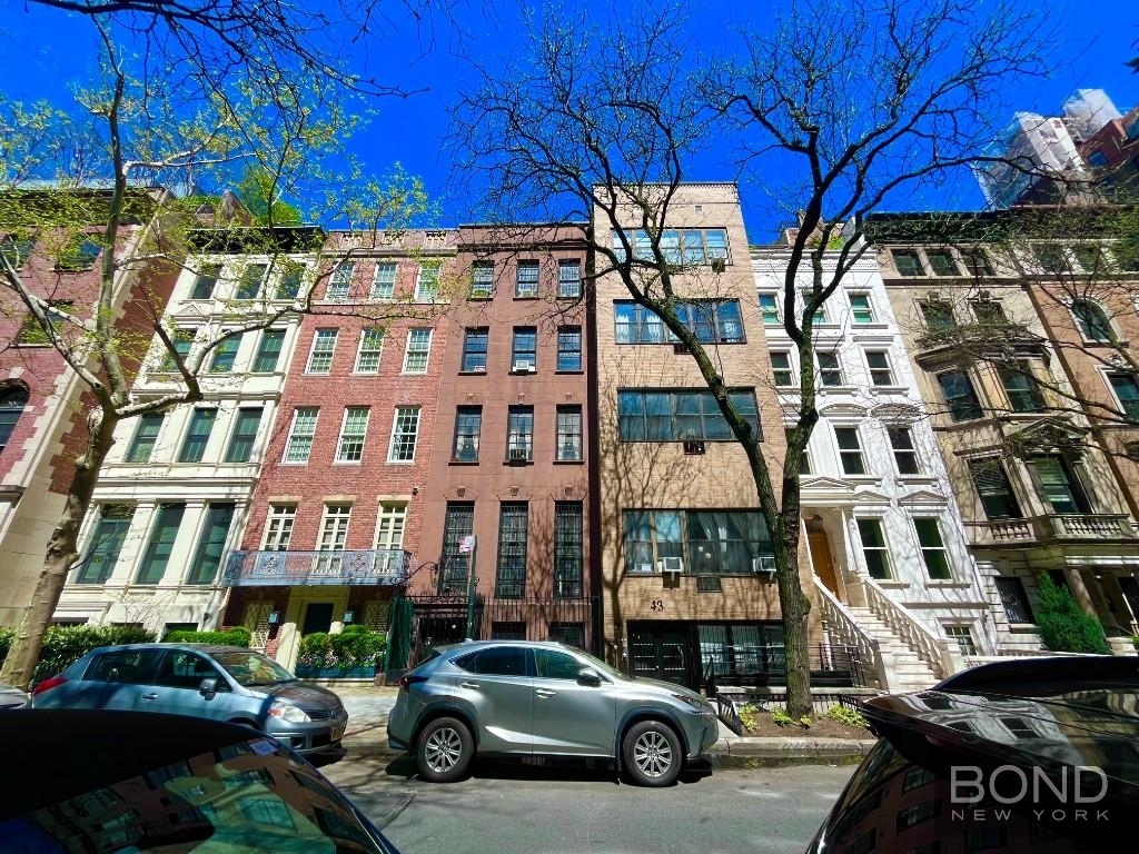 43 East 74th Street - Photo 0