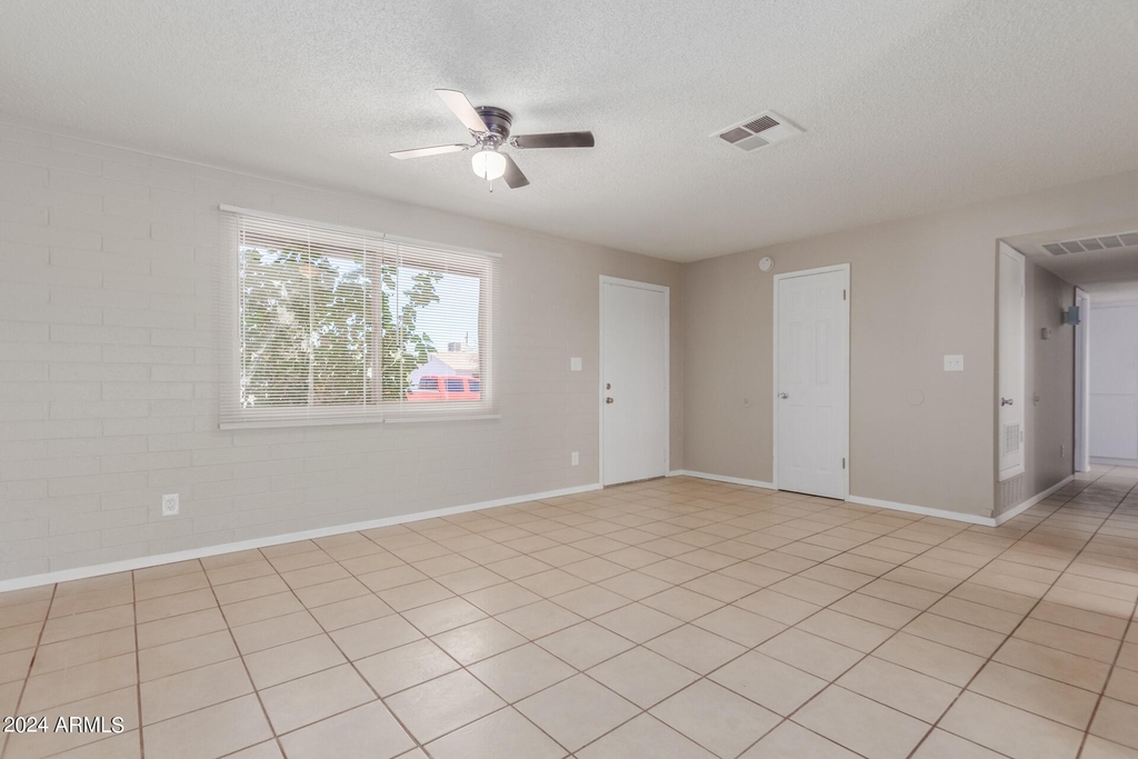 1337 W Rose Place - Photo 5