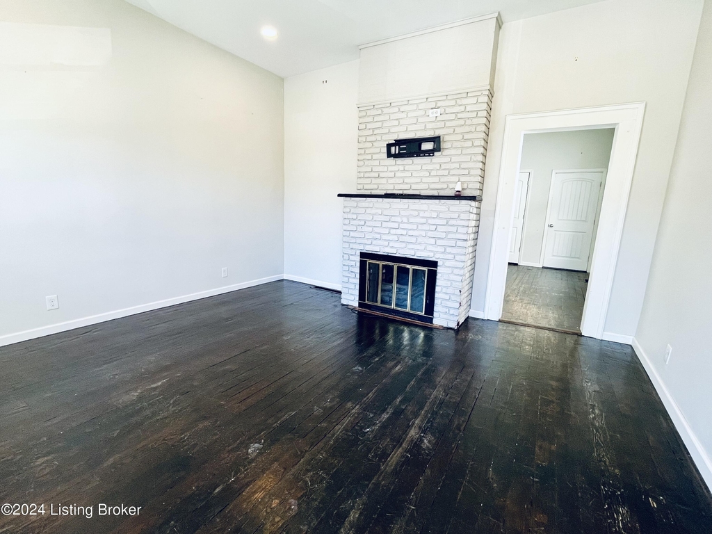 1523 Christy Ave - Photo 1