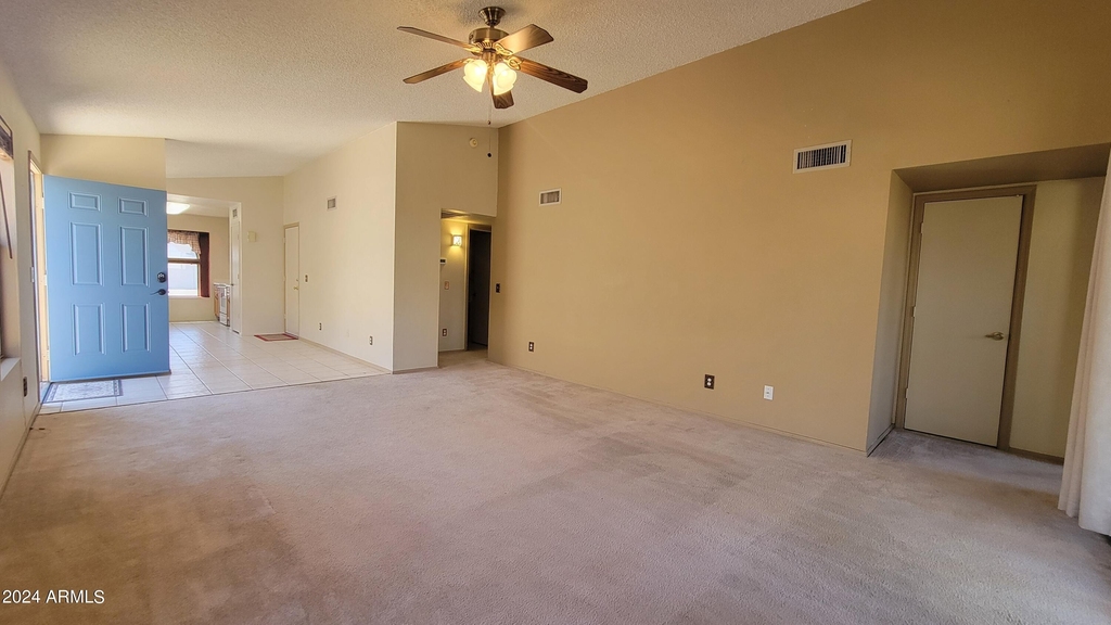 8724 W Willowbrook Drive - Photo 1