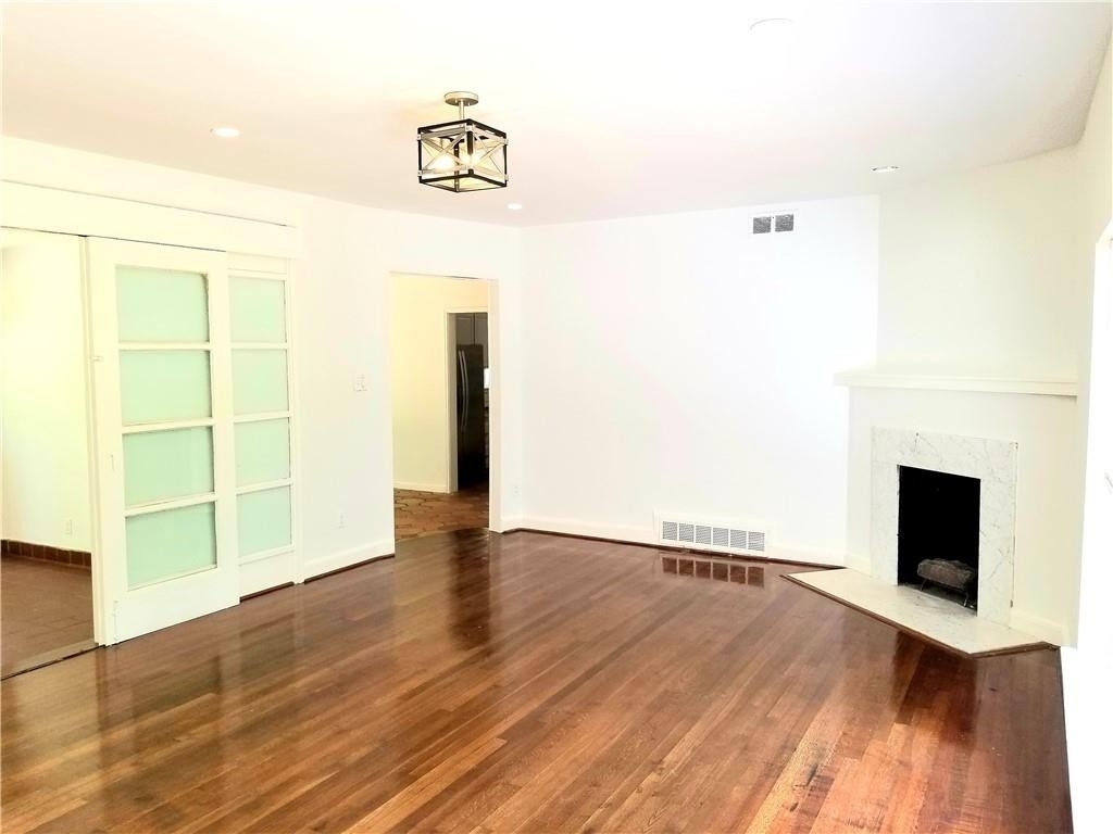 4465 Peachtree Dunwoody Road - Photo 11