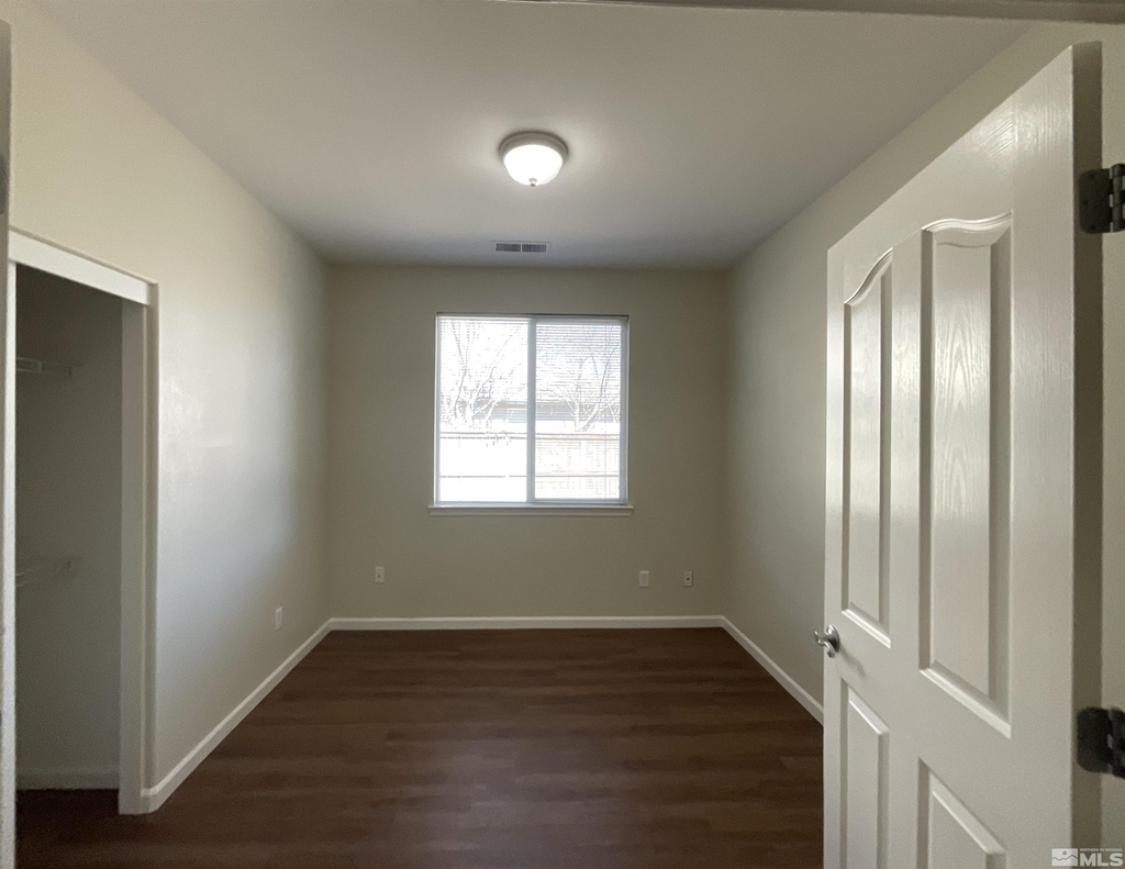 420 Alysheba Court - Photo 5