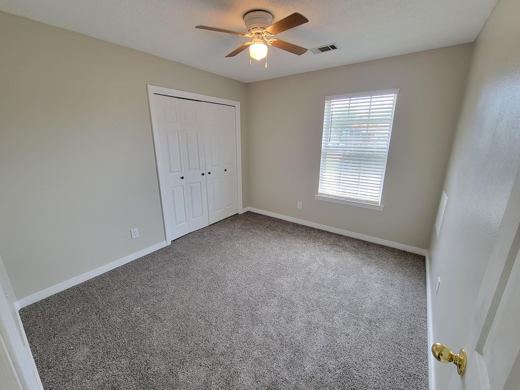 2260 Prytania Circle - Photo 9