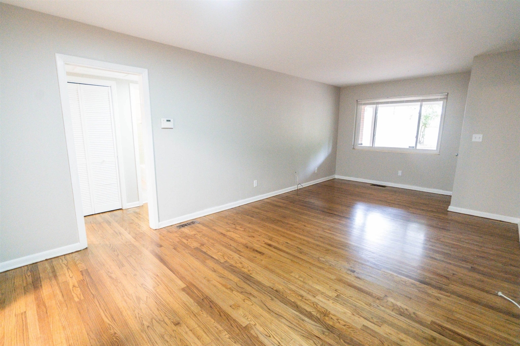 1814 S Meridian Street - Photo 7