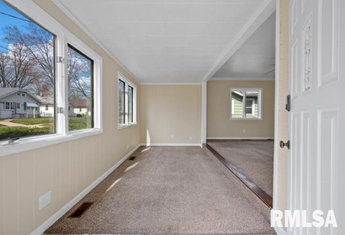 2212 N Ellis Street - Photo 5