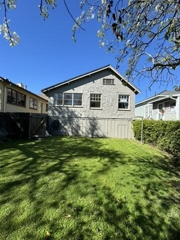 218 E Victoria Street - Photo 11