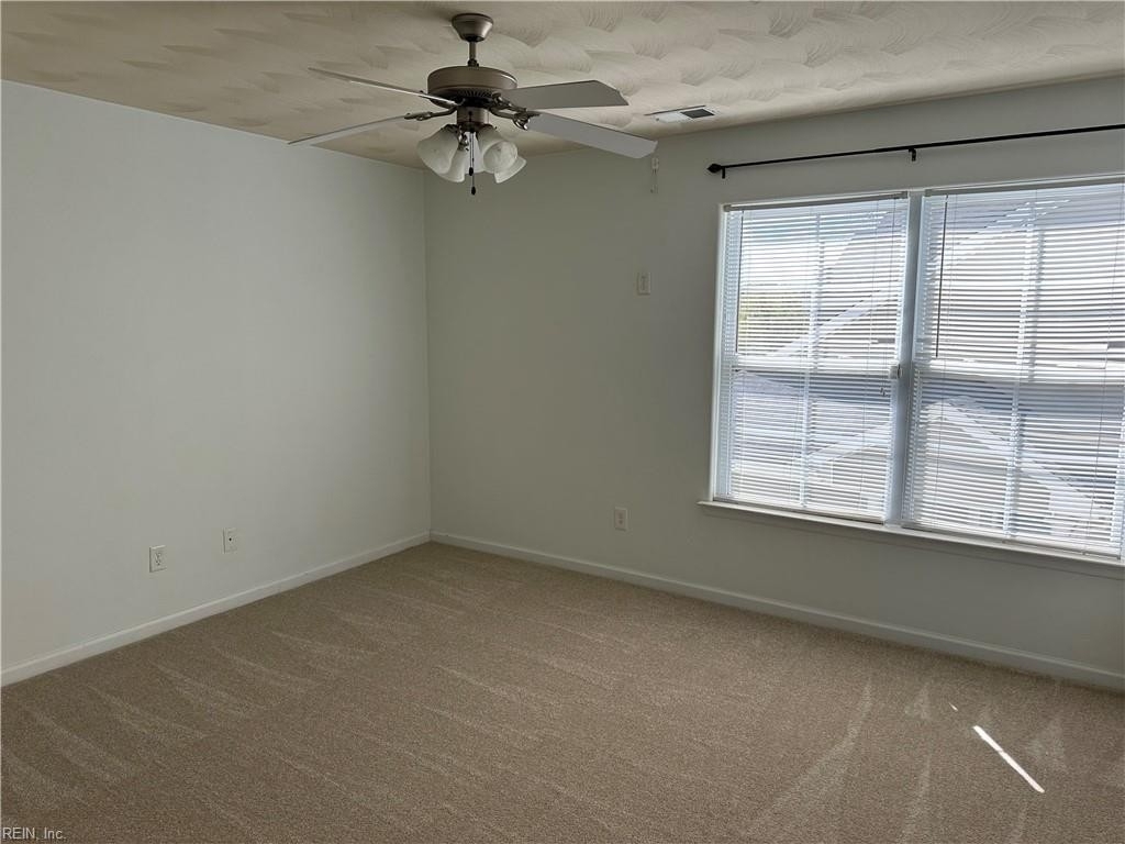 5017 Lansglen Court - Photo 18