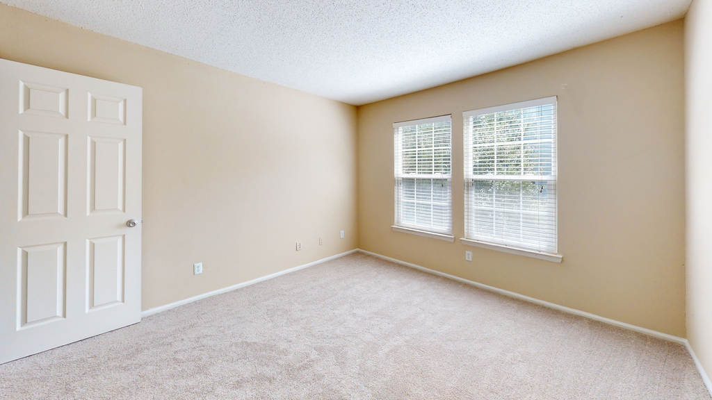 12280 Creekview Circle - Photo 3