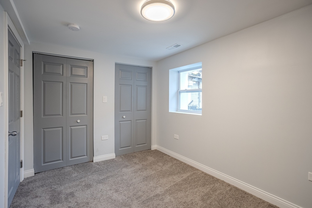 1013 W 18th Place - Photo 18