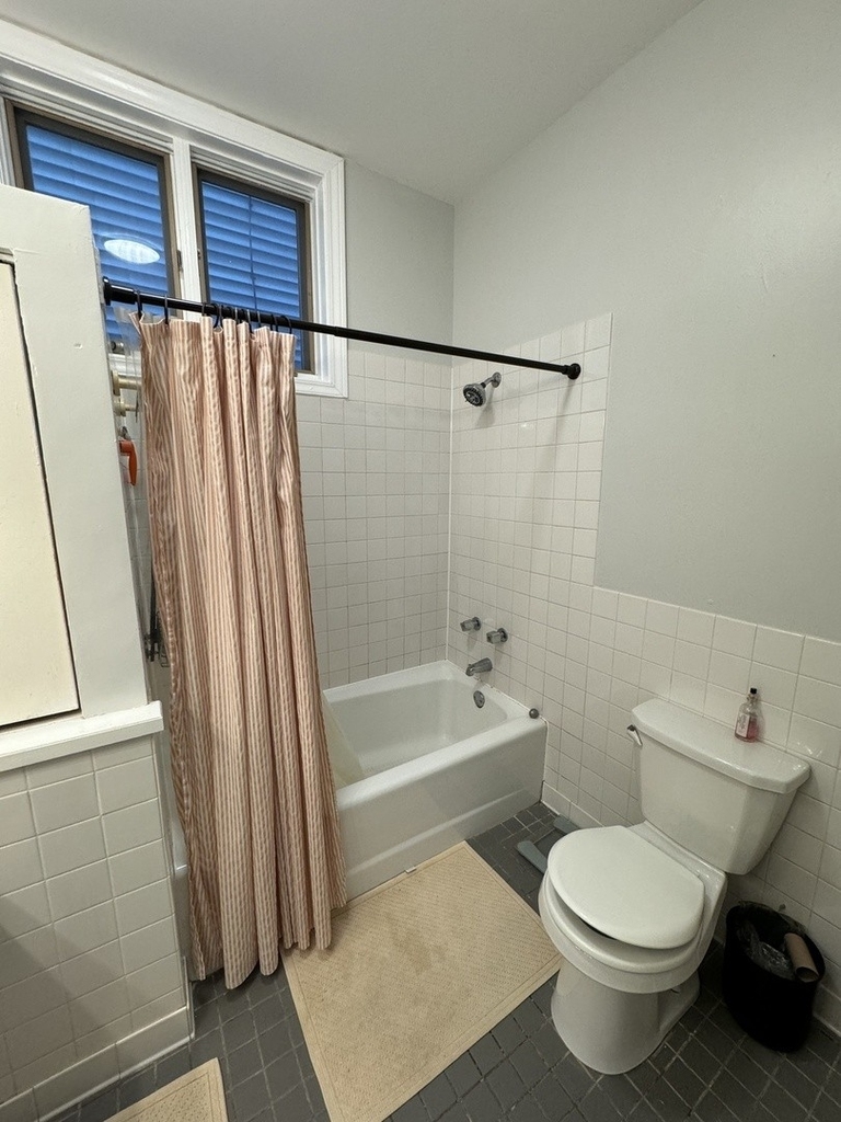 1337 W Barry Avenue - Photo 12