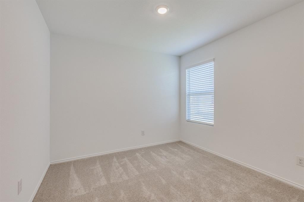 9780 Skyhawk Avenue - Photo 6