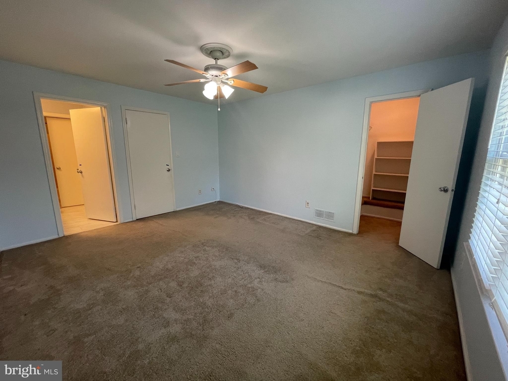 120 W Bluebell Lane - Photo 17