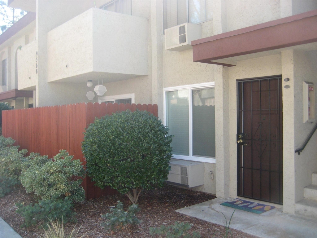 9546 Carroll Canyon Rd - Photo 8