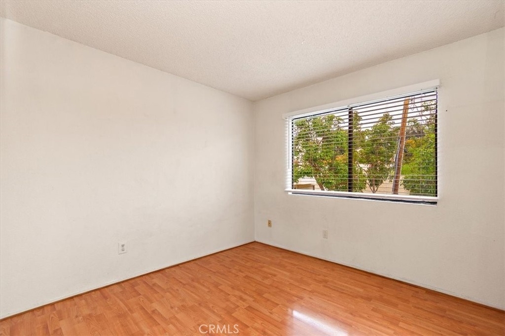 12600 Euclid Street - Photo 11