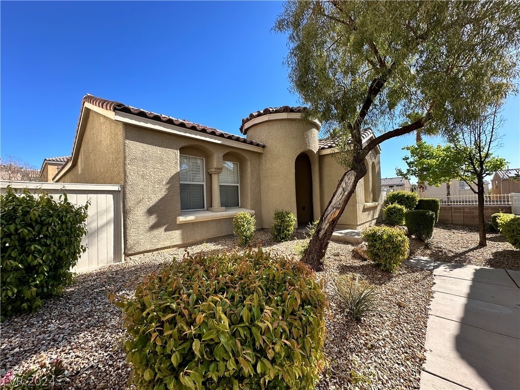 8521 Caladium Court - Photo 1