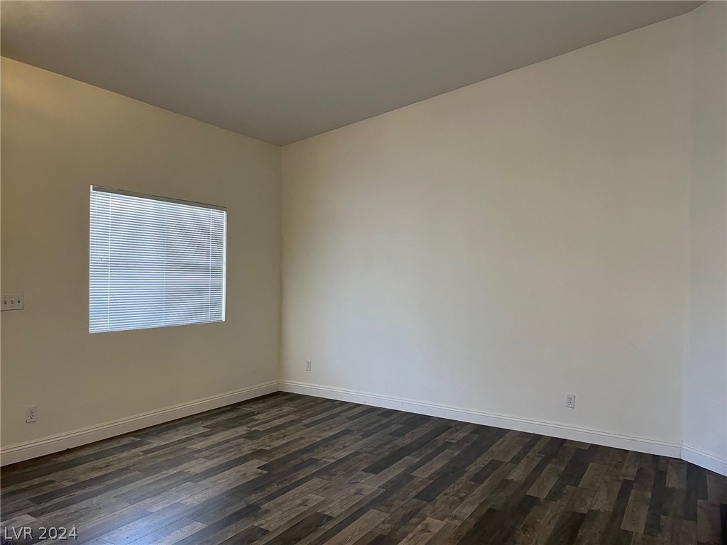 10524 Autumn Pine Avenue - Photo 11